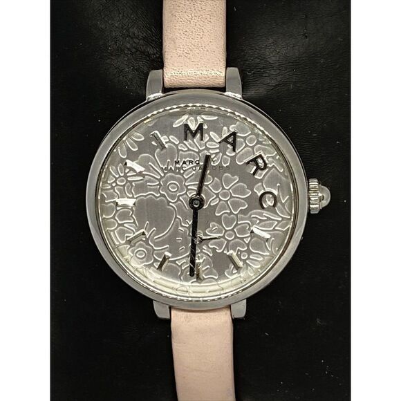 Marc Jacobs Sally MJ1420 Women's Pink Leather Analog Dial Quartz Watch OP710 - Picture 2 of 12